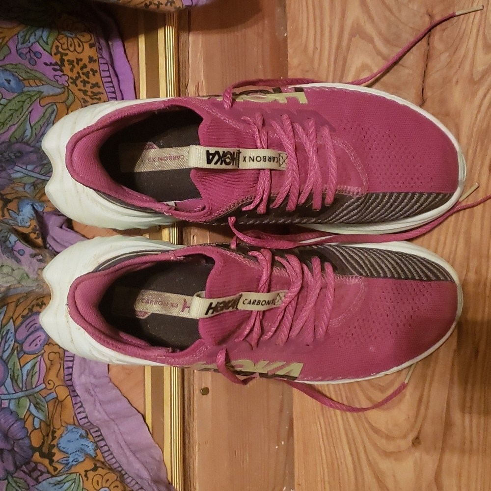 Hoka Carbon X Size 9B